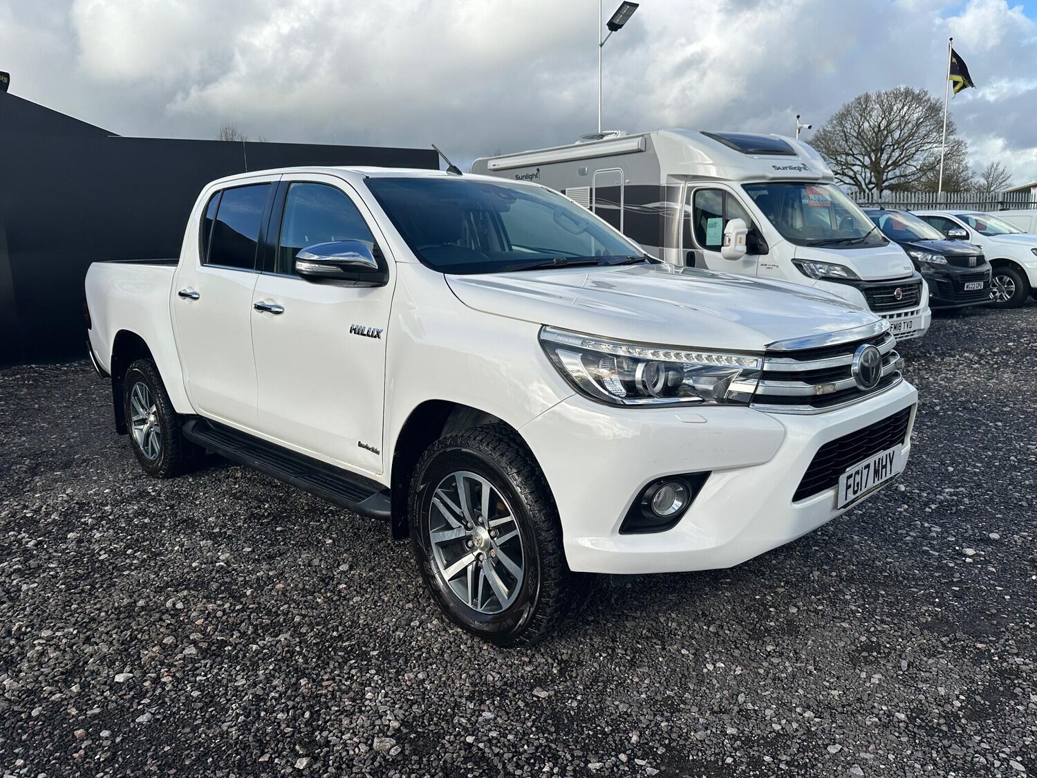 Used Toyota Hilux 2017 for sale - 77468168: Photo 11