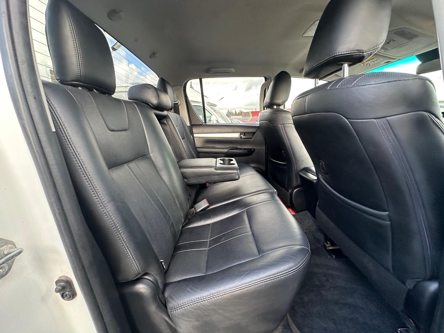 Used Toyota Hilux 2017 for sale - 77468168: Photo 17