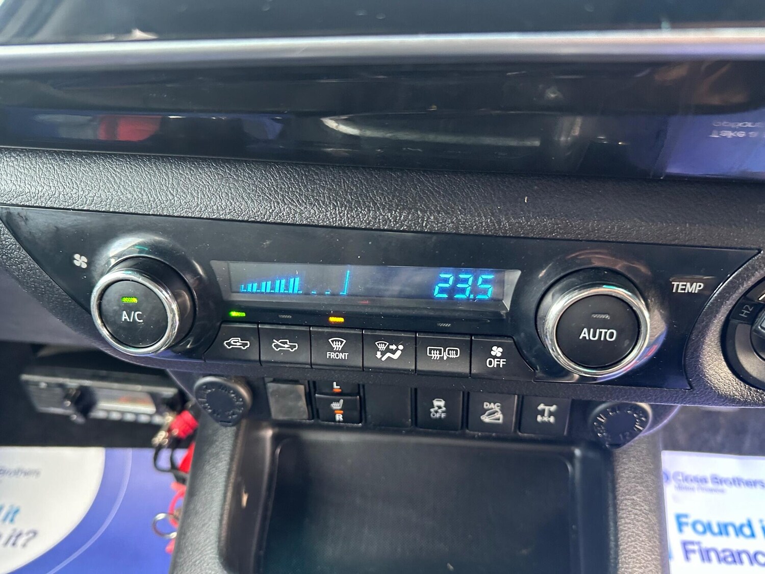 Used Toyota Hilux 2017 for sale - 77468168: Photo 24