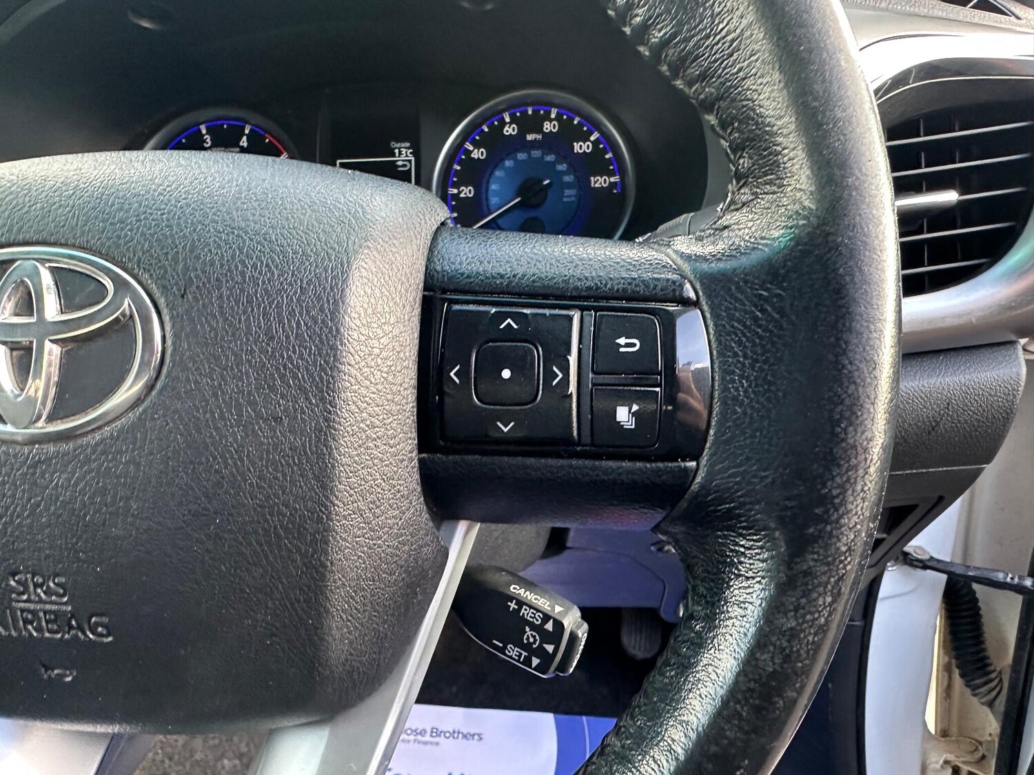 Used Toyota Hilux 2017 for sale - 77468168: Photo 30