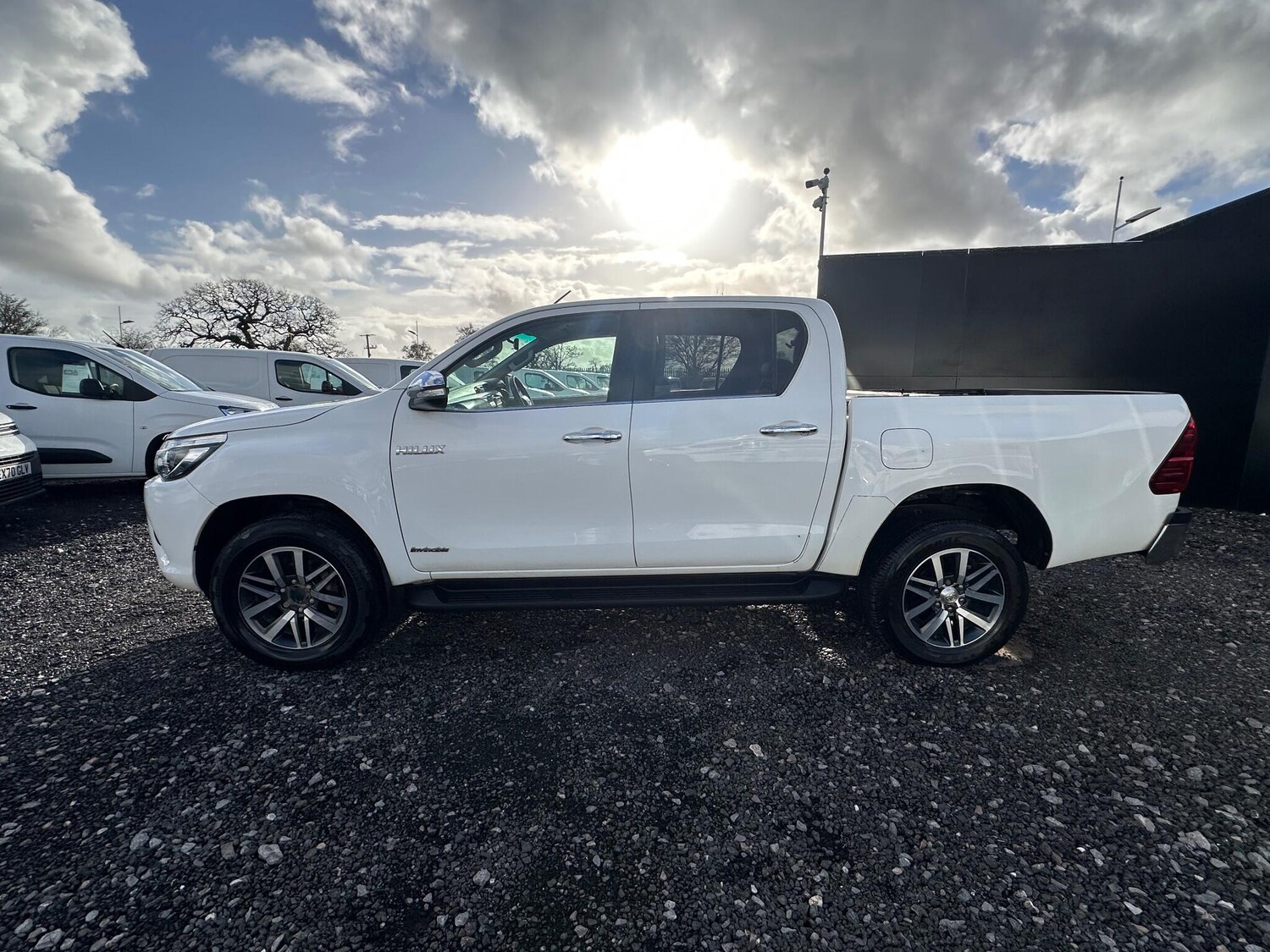 Used Toyota Hilux 2017 for sale - 77468168: Photo 6
