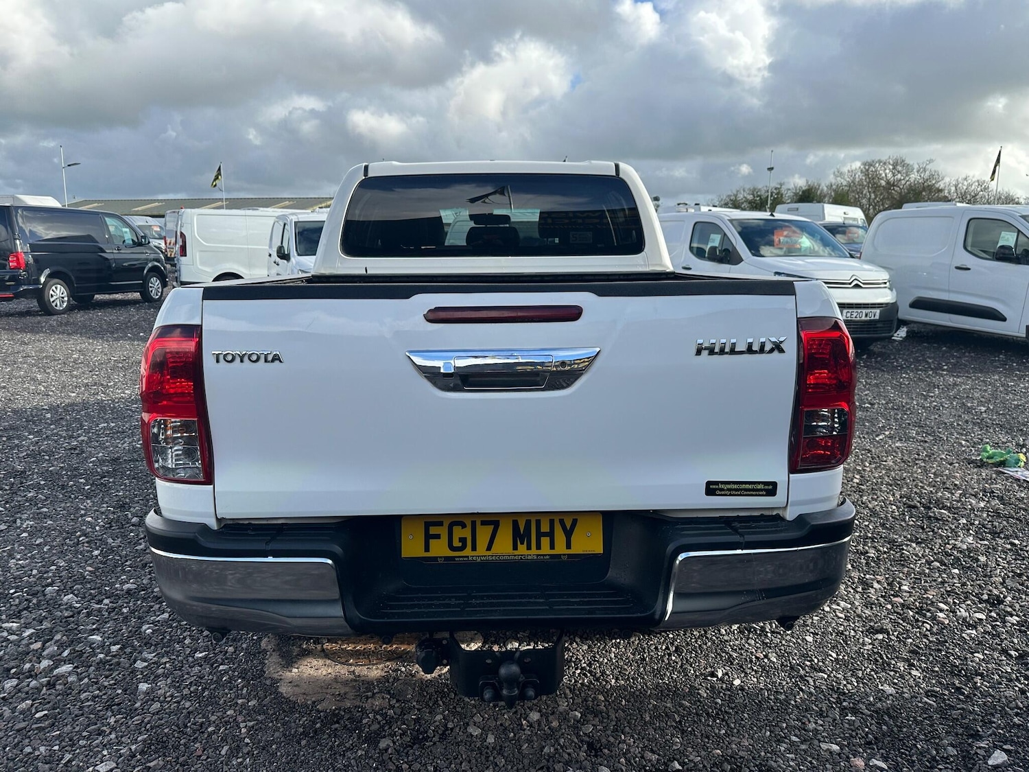 Used Toyota Hilux 2017 for sale - 77468168: Photo 8