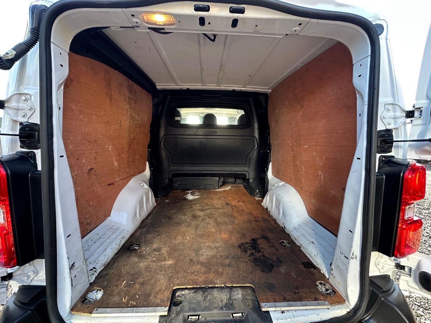 Used Peugeot Expert 2023 for sale - 77892724: Photo 16