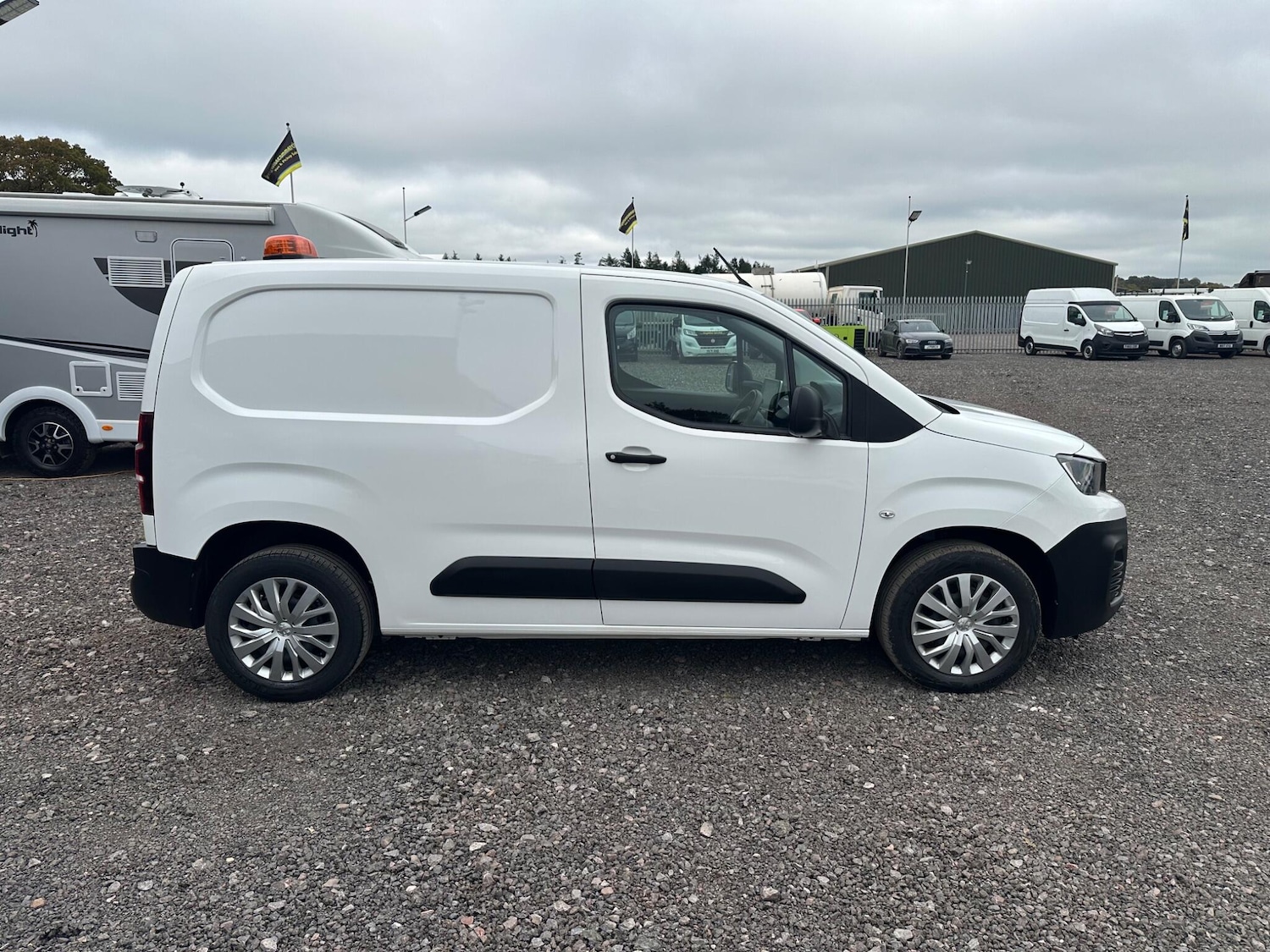 Used Peugeot Partner 2021 for sale - 76997373: Photo 9