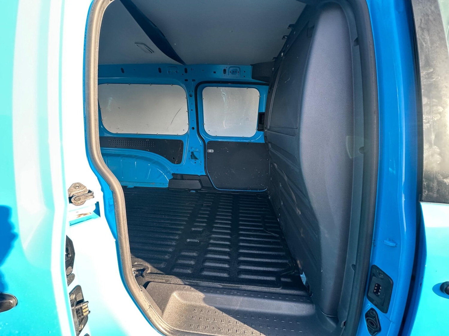 Used Volkswagen Caddy 2015 for sale - 78007685: Photo 17