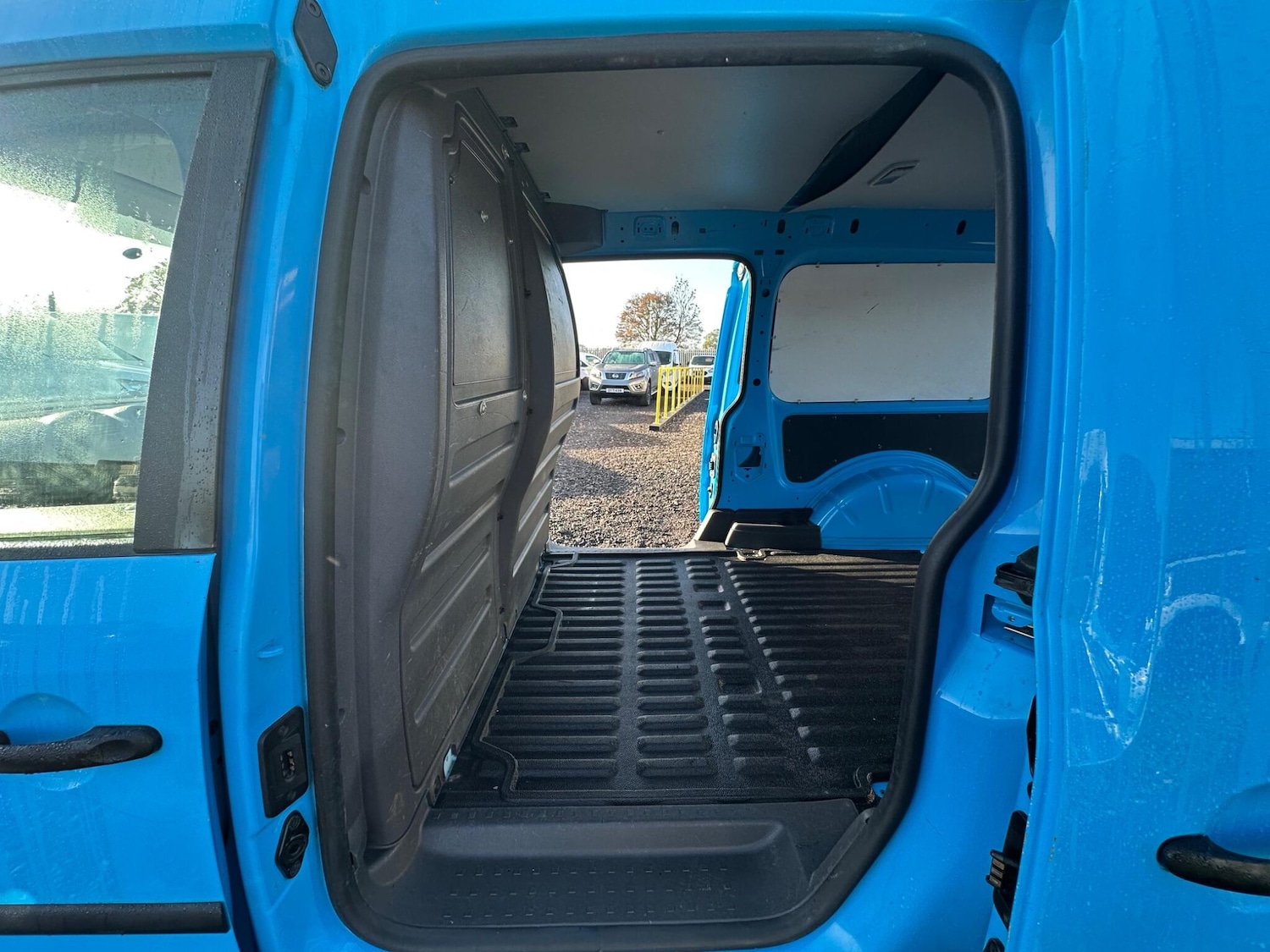 Used Volkswagen Caddy 2015 for sale - 78007685: Photo 20