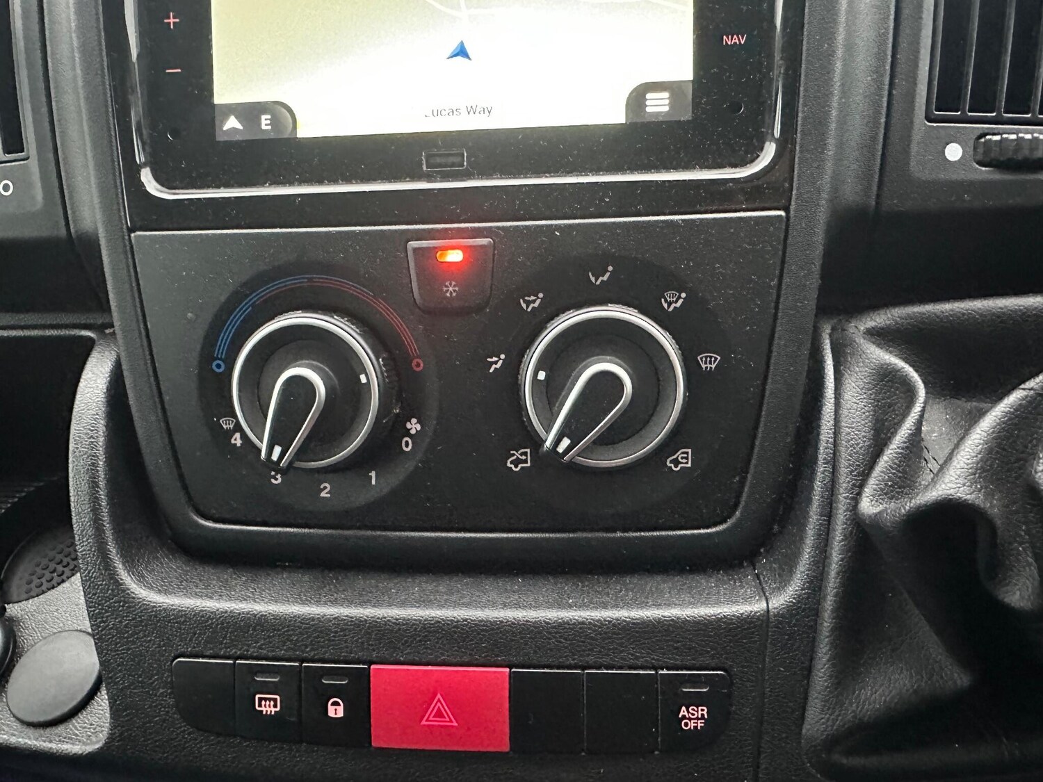 Used Vauxhall Movano 2024 for sale - 76975588: Photo 24