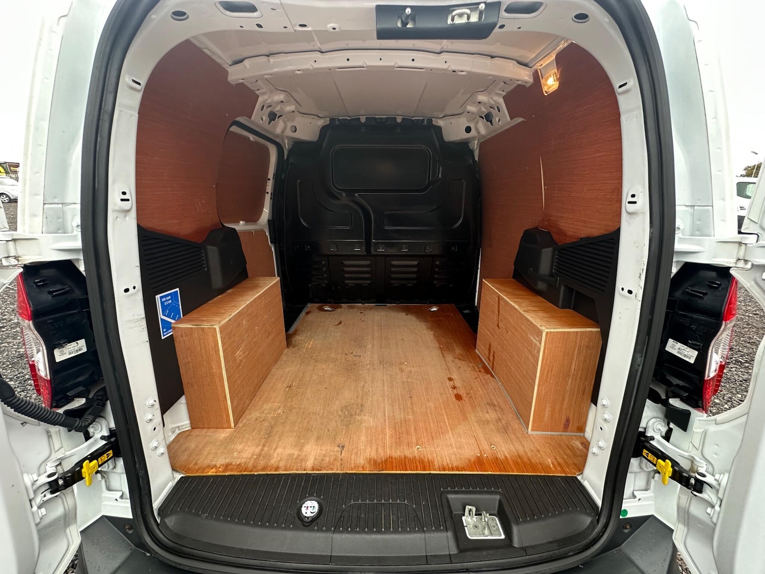 Used Ford Transit Courier 2021 for sale - 76423819: Photo 15