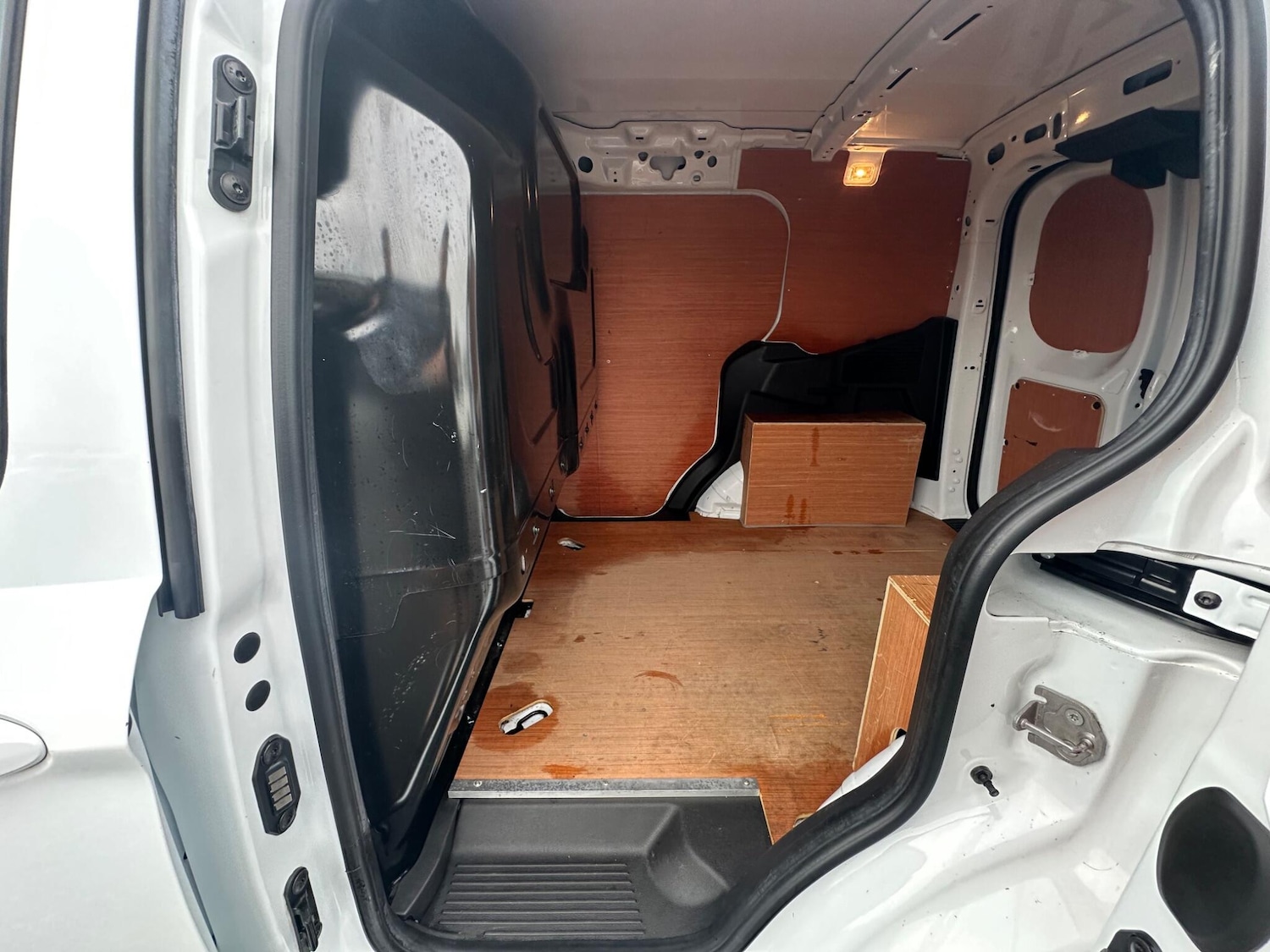 Used Ford Transit Courier 2021 for sale - 76423819: Photo 16