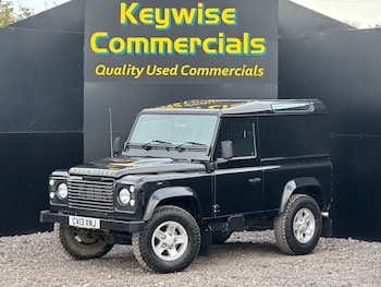 Land Rover - Defender 90