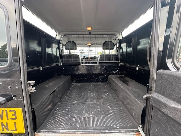 Used Land Rover Defender 90 2013 for sale - 76269966: Photo 22