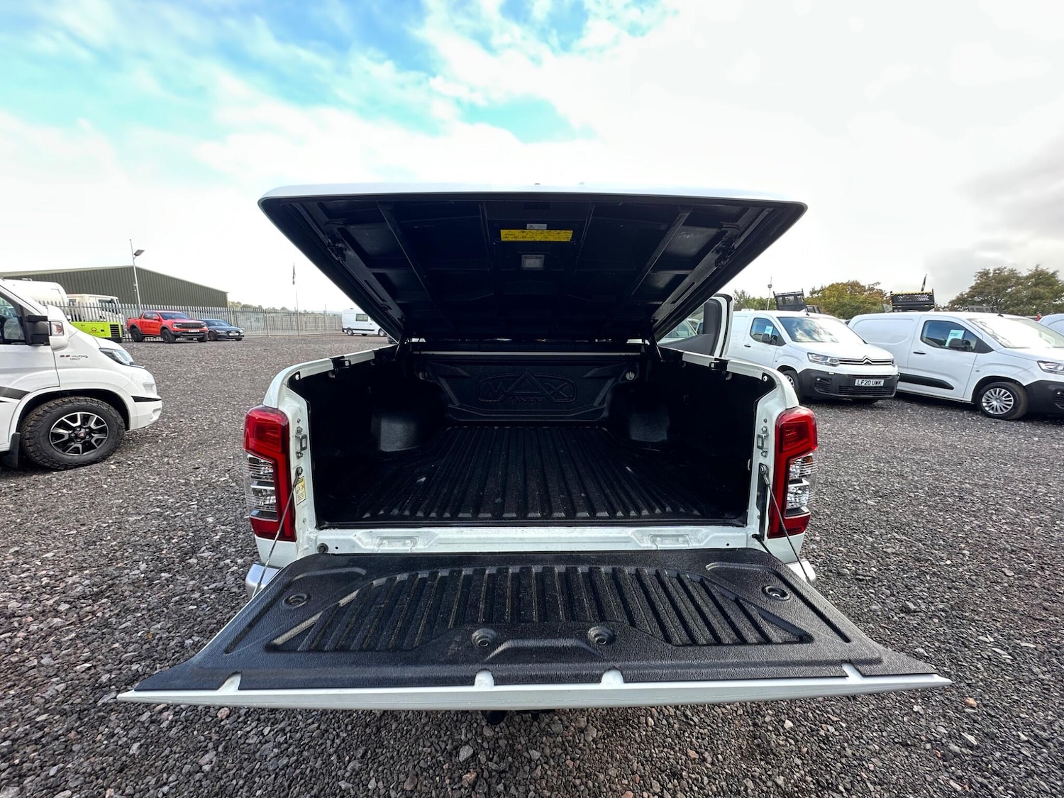 Used Mitsubishi L200 2020 for sale - 76997795: Photo 32