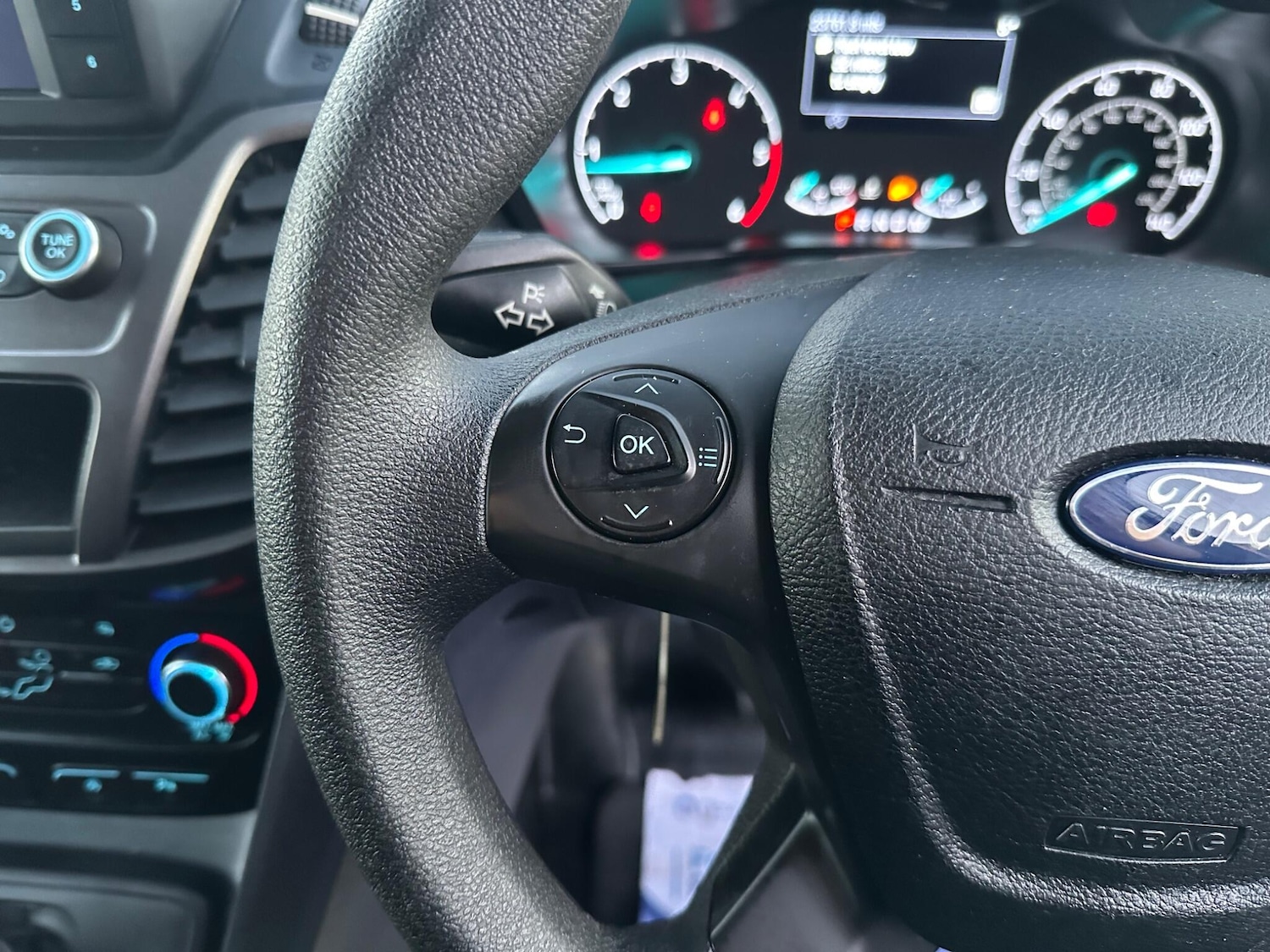 Used Ford Transit Connect 2020 for sale - 76994487: Photo 26