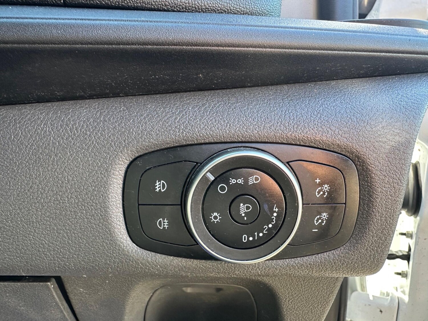 Used Ford Transit Custom 2018 for sale - 77939489: Photo 27