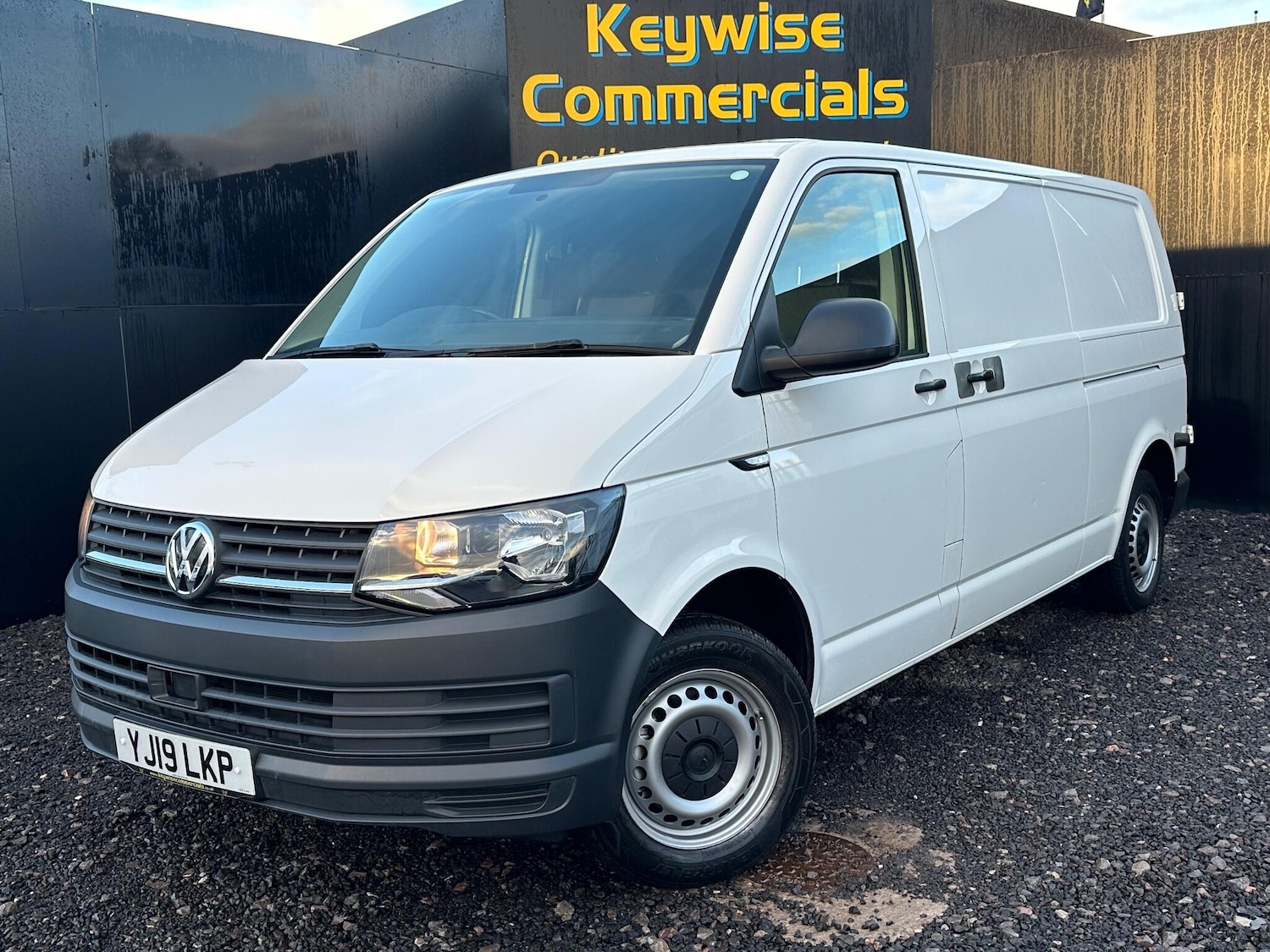 Used Volkswagen Transporter 2019 for sale - 77091099: Photo 3