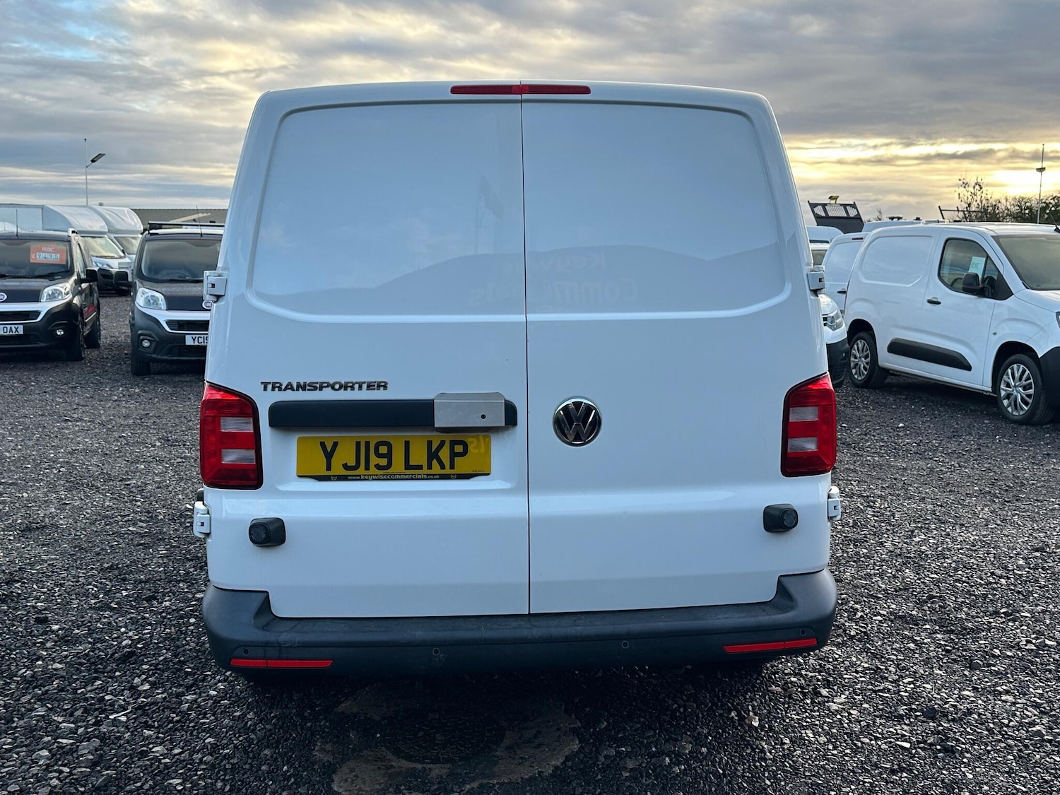 Used Volkswagen Transporter 2019 for sale - 77091099: Photo 8