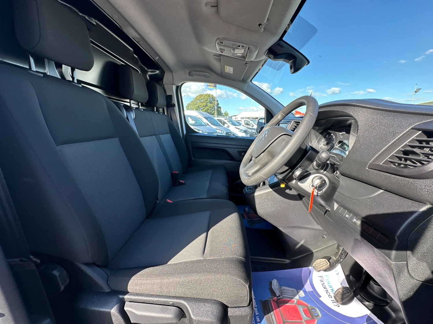 Used Citroen Dispatch 2023 for sale - 76992080: Photo 14