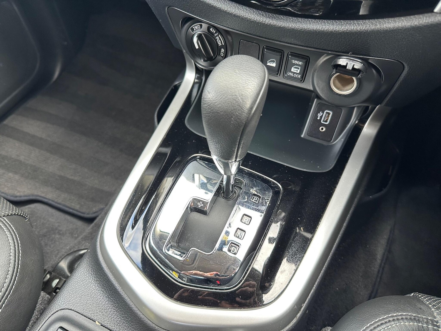 Used Nissan Navara 2020 for sale - 77724187: Photo 27