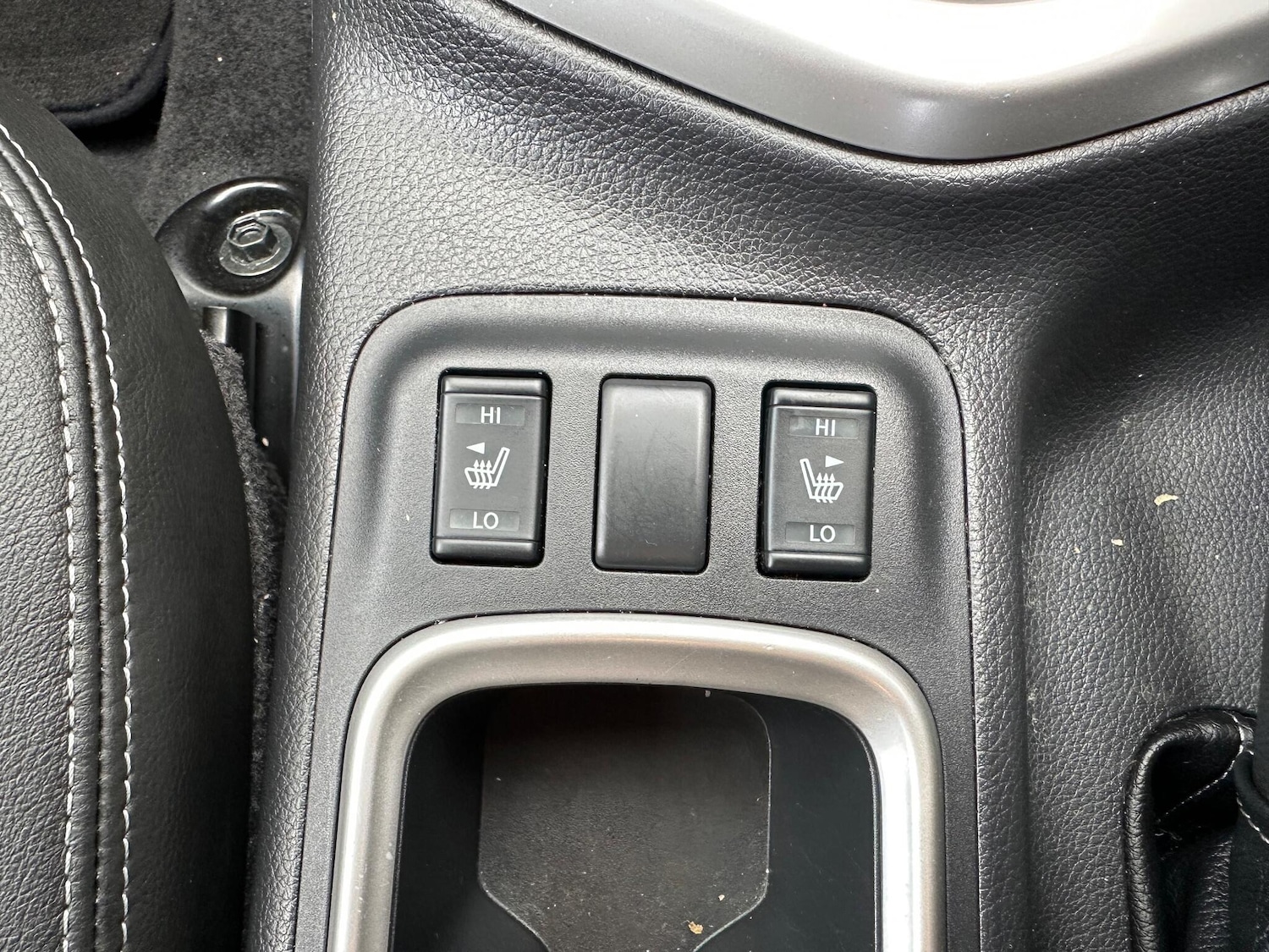 Used Nissan Navara 2020 for sale - 77724187: Photo 28