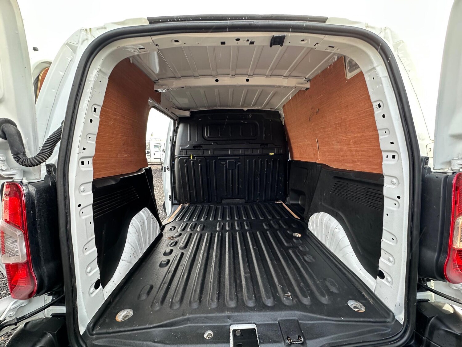 Used Citroen Berlingo 2021 for sale - 77737932: Photo 30