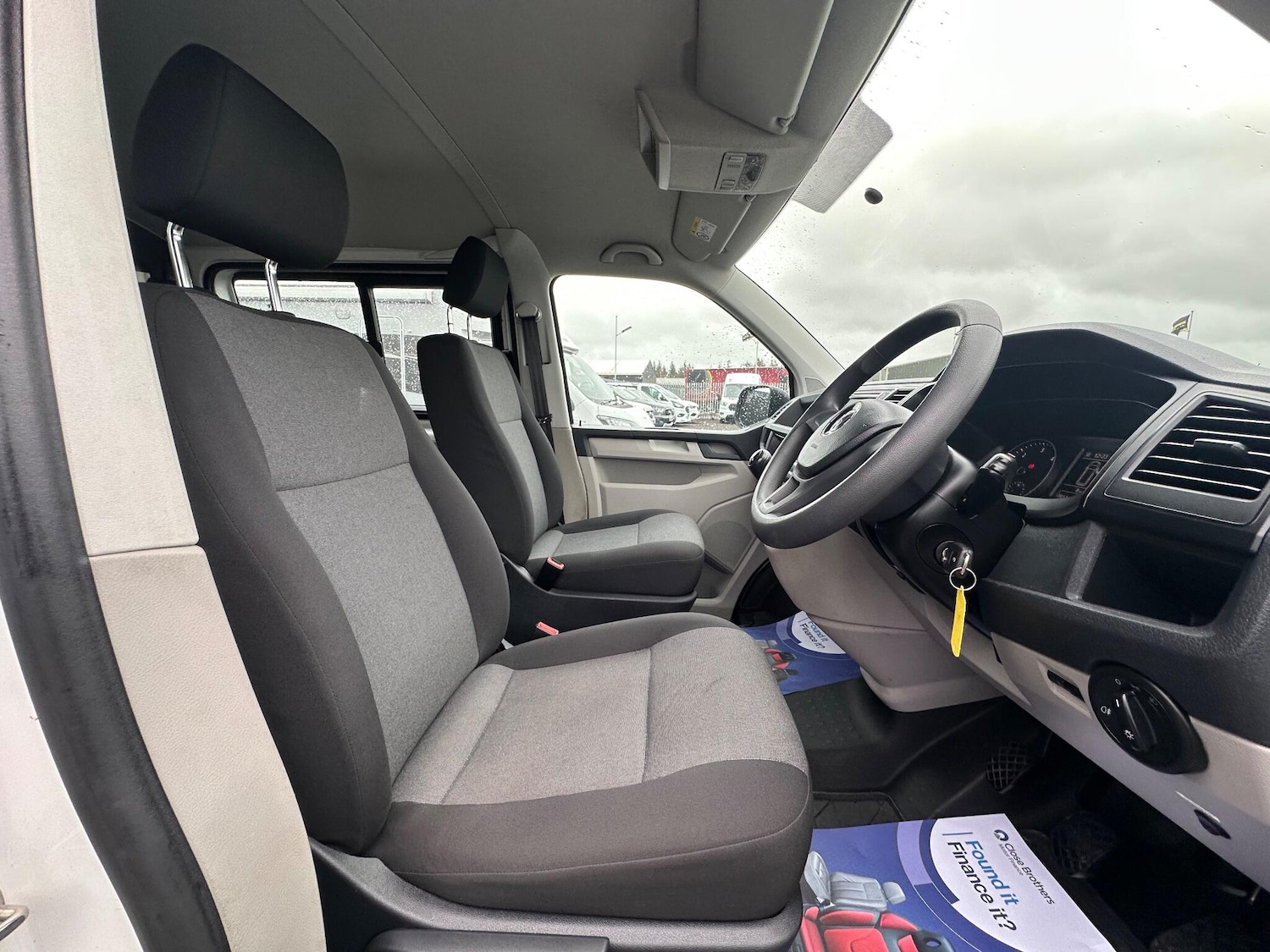 Used Volkswagen Transporter 2018 for sale - 77387327: Photo 14