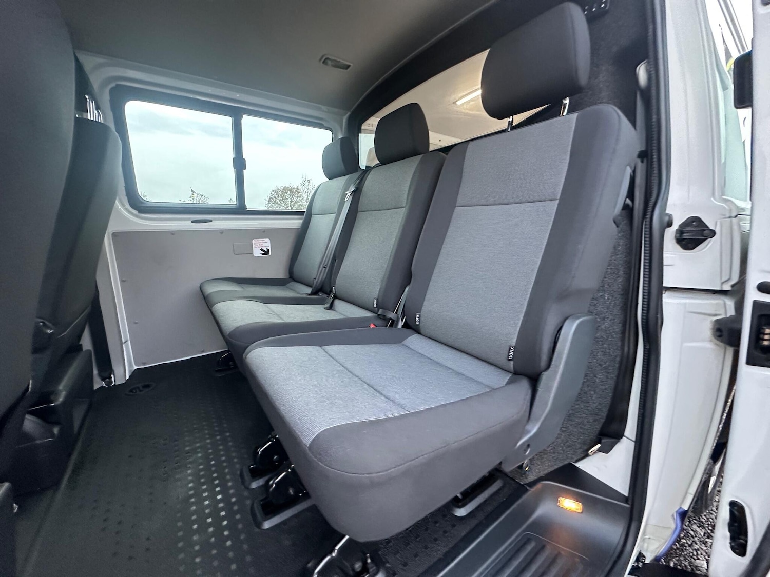 Used Volkswagen Transporter 2018 for sale - 77387327: Photo 18