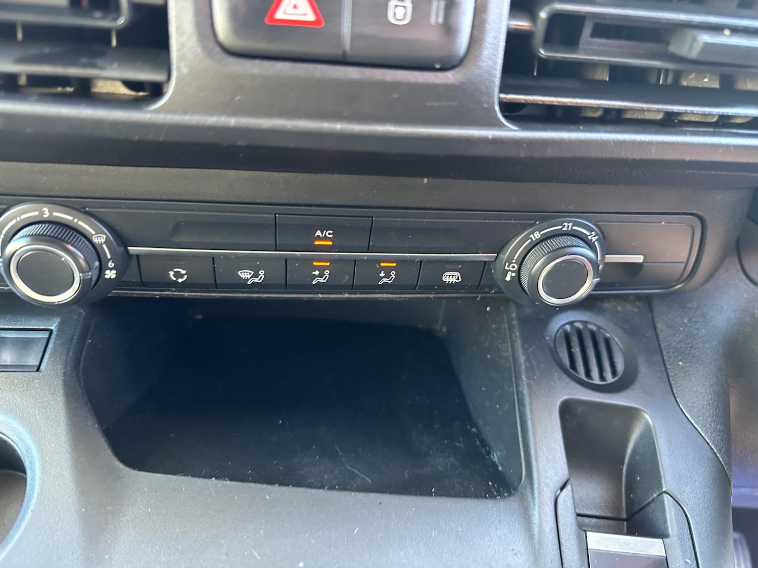 Used Citroen Berlingo 2020 for sale - 76926902: Photo 24