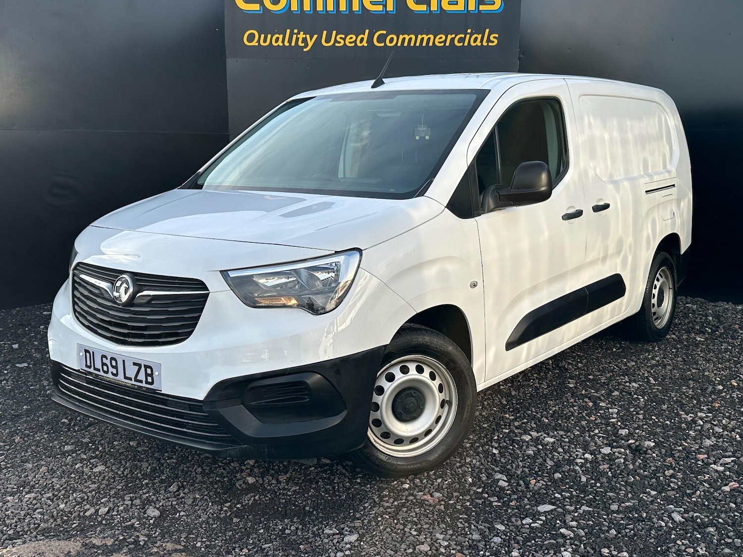 Used Vauxhall Combo 2020 for sale - 77163162: Photo 3