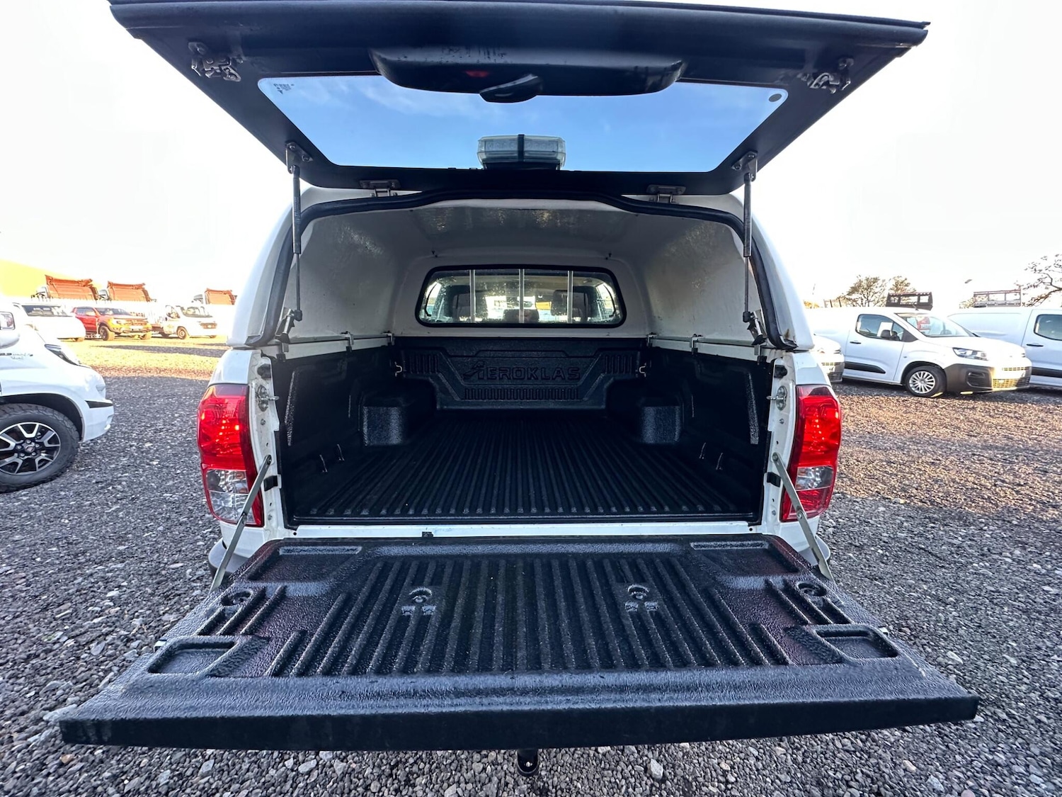 Used Toyota Hilux 2021 for sale - 76659159: Photo 30