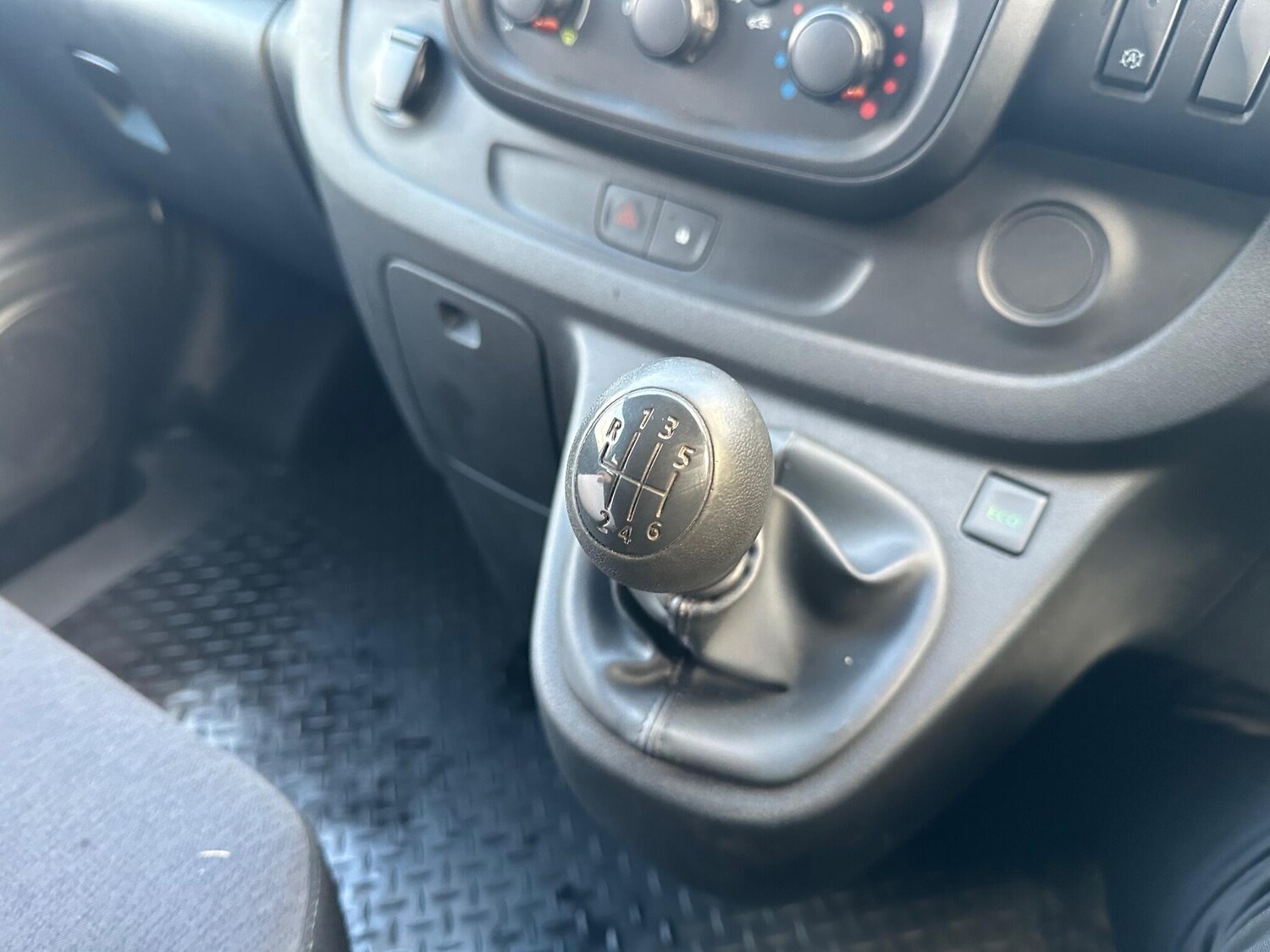 Used Vauxhall Vivaro 2017 for sale - 77538209: Photo 24