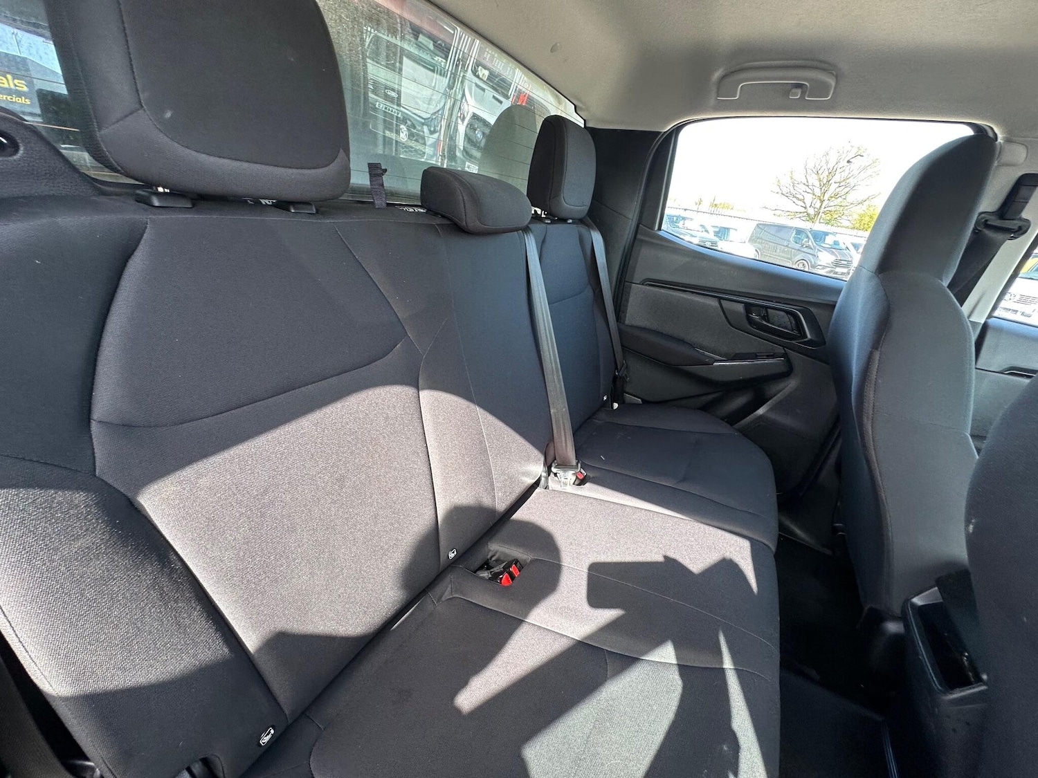 Used Isuzu D-Max 2023 for sale - 78170233: Photo 15