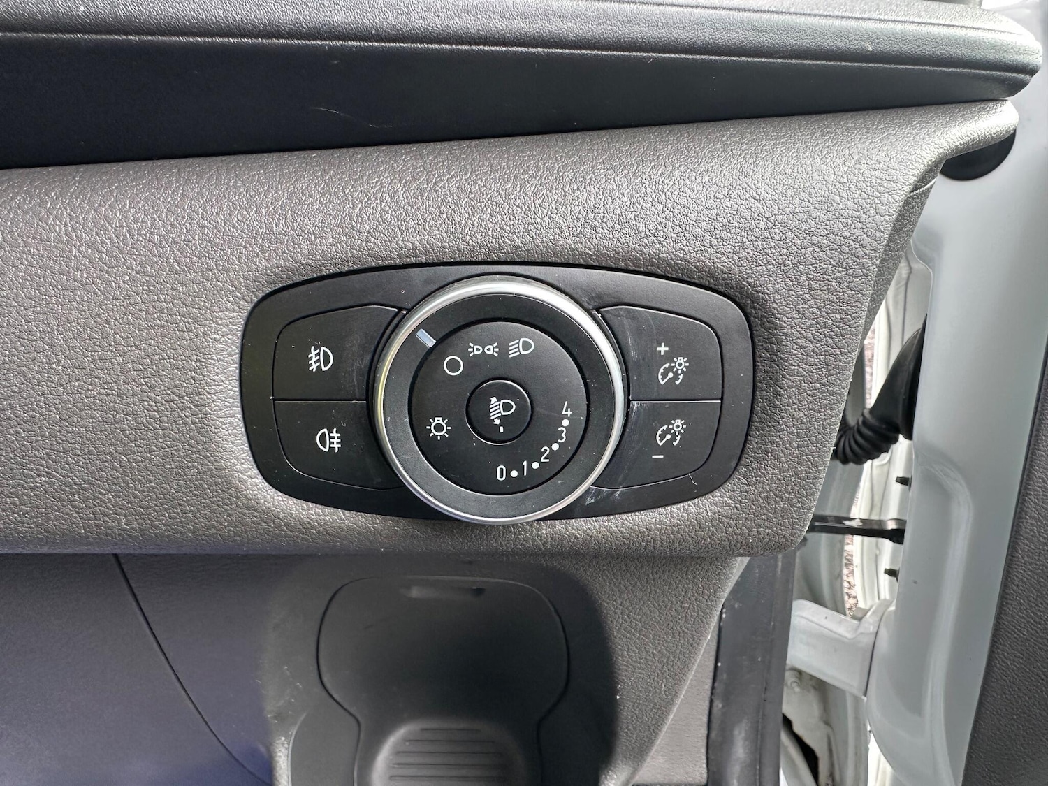 Used Ford Transit Custom 2019 for sale - 77537300: Photo 28