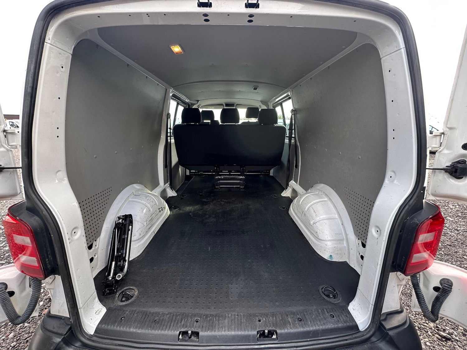 Used Volkswagen Transporter 2018 for sale - 77724163: Photo 10