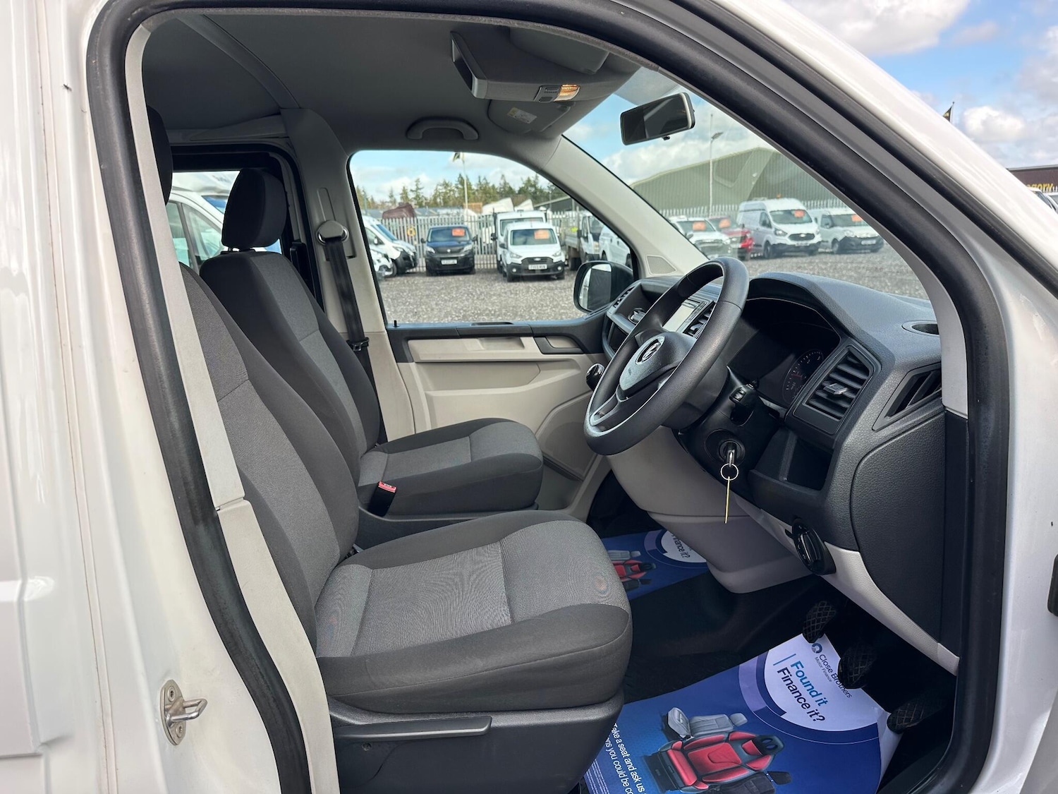 Used Volkswagen Transporter 2018 for sale - 77724163: Photo 12