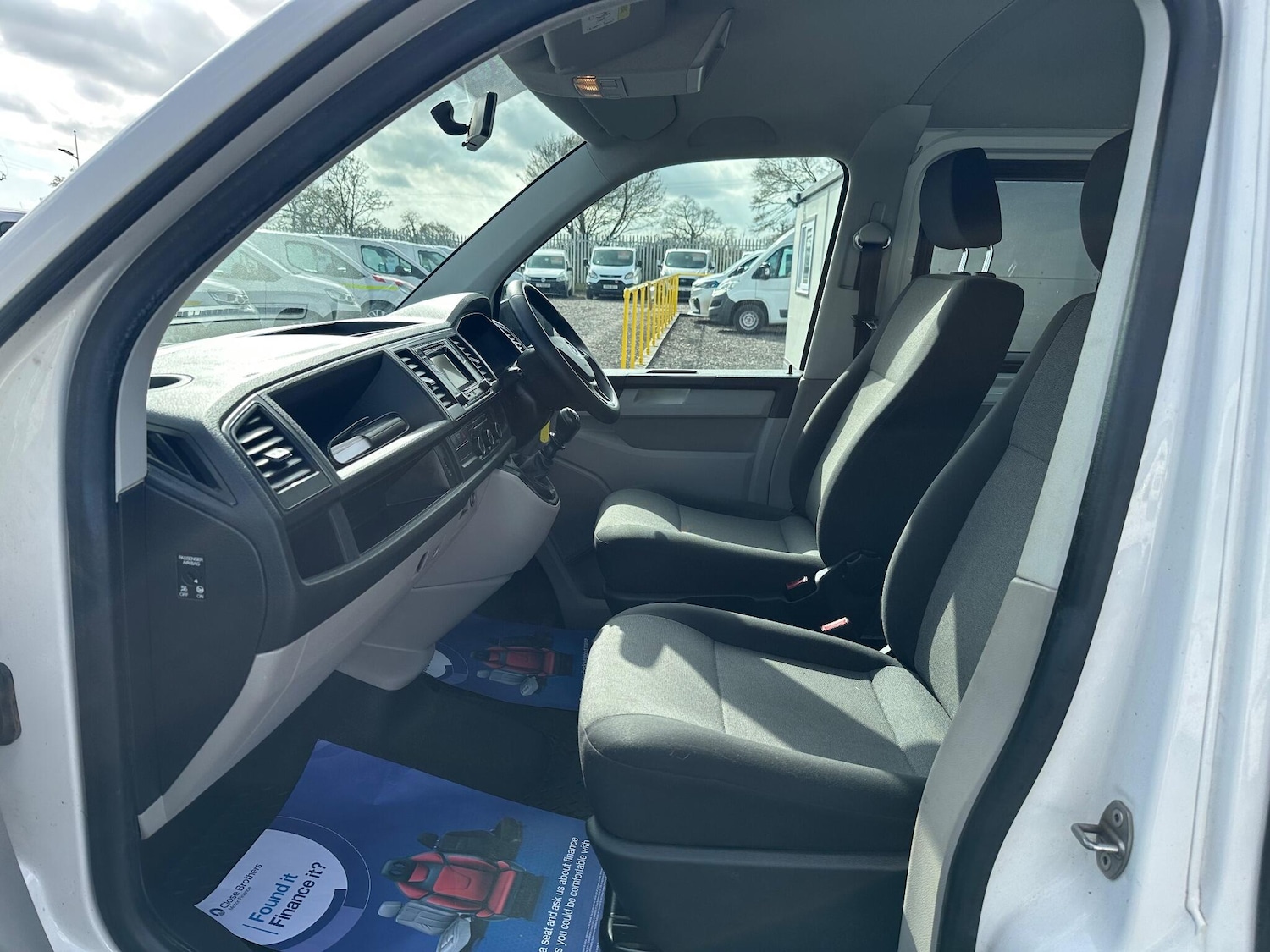 Used Volkswagen Transporter 2018 for sale - 77724163: Photo 14