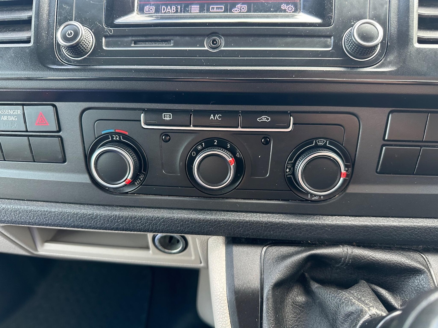 Used Volkswagen Transporter 2018 for sale - 77724163: Photo 20