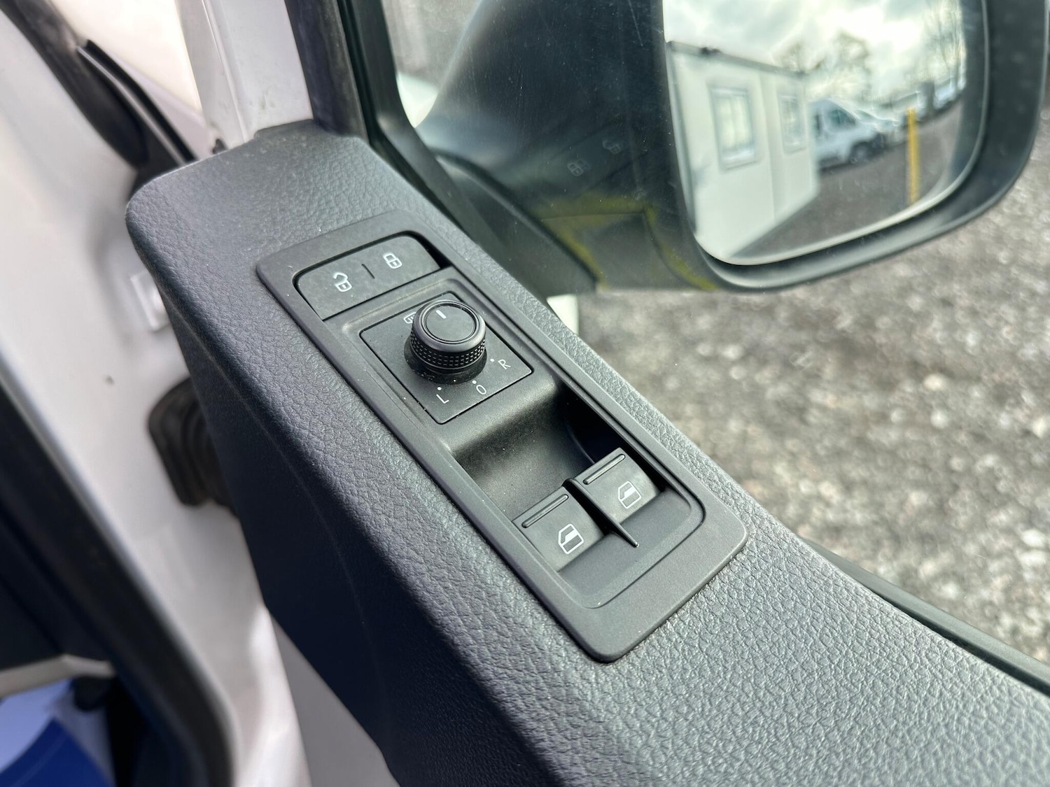 Used Volkswagen Transporter 2018 for sale - 77724163: Photo 24