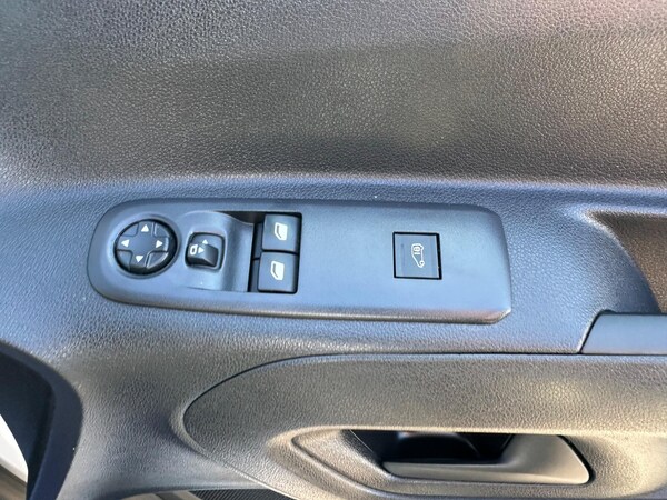 Used Peugeot Partner 2021 for sale - 76084749: Photo 19