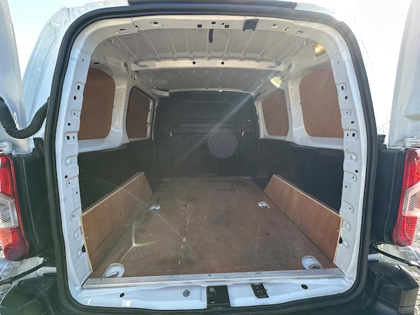Used Peugeot Partner 2021 for sale - 76084749: Photo 30
