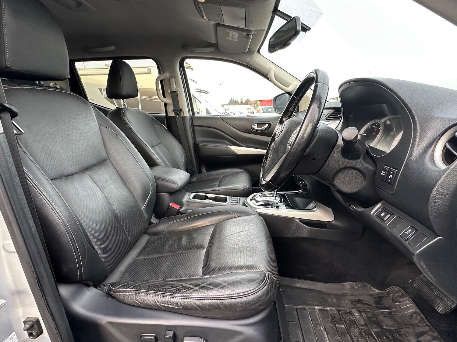 Used Nissan Navara 2020 for sale - 77625289: Photo 14