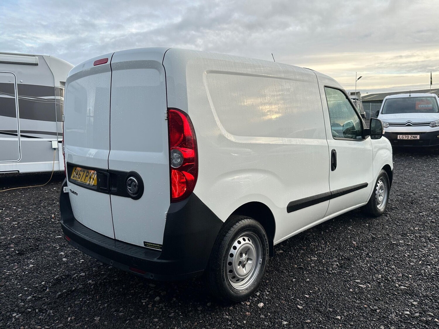 Used Vauxhall Combo 2017 for sale - 76953235: Photo 6