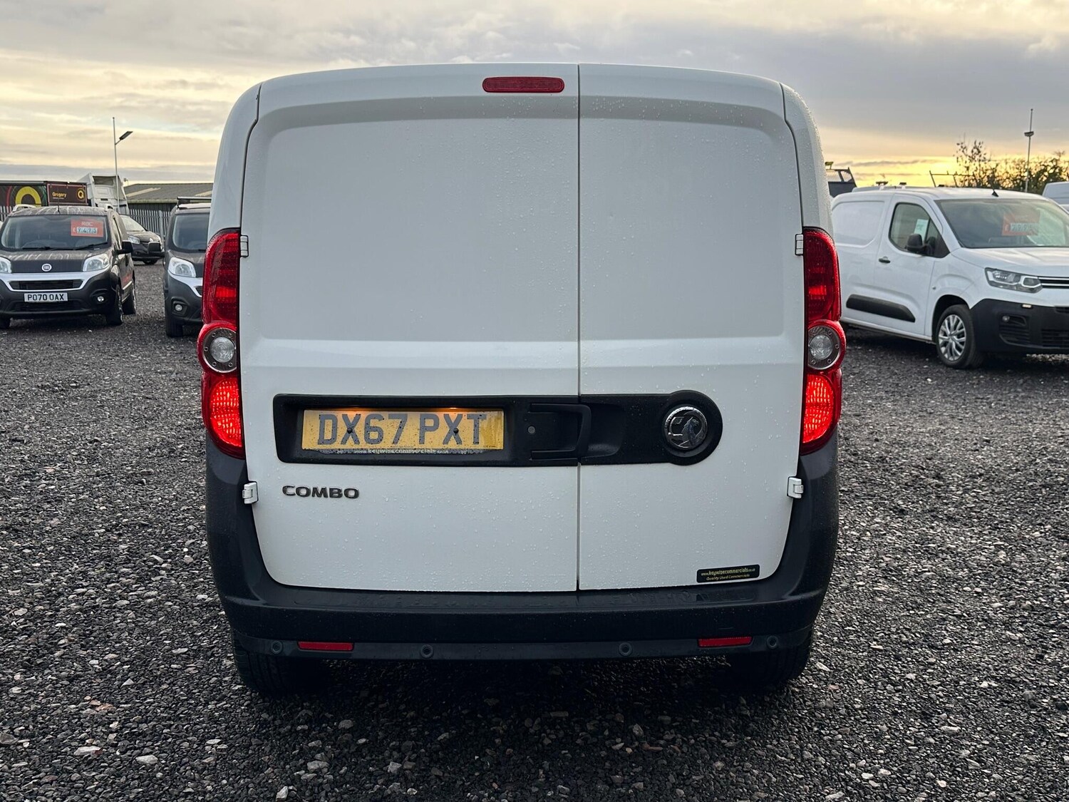 Used Vauxhall Combo 2017 for sale - 76953235: Photo 7