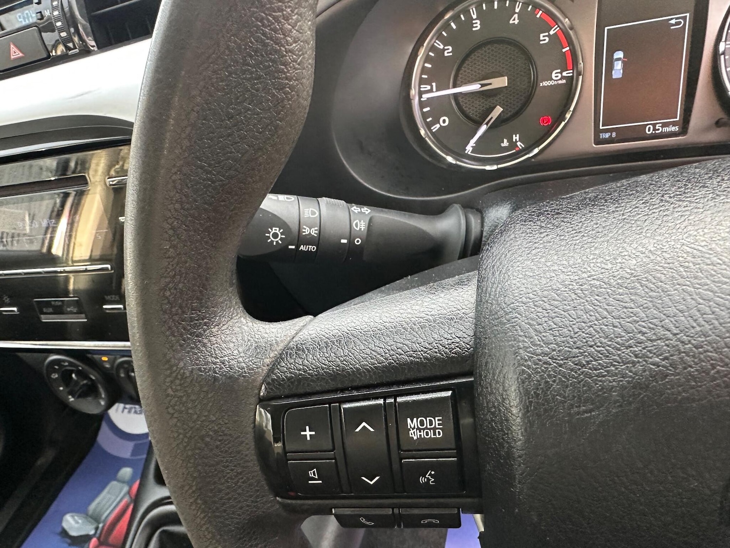 Used Toyota Hilux 2021 for sale - 77395996: Photo 26