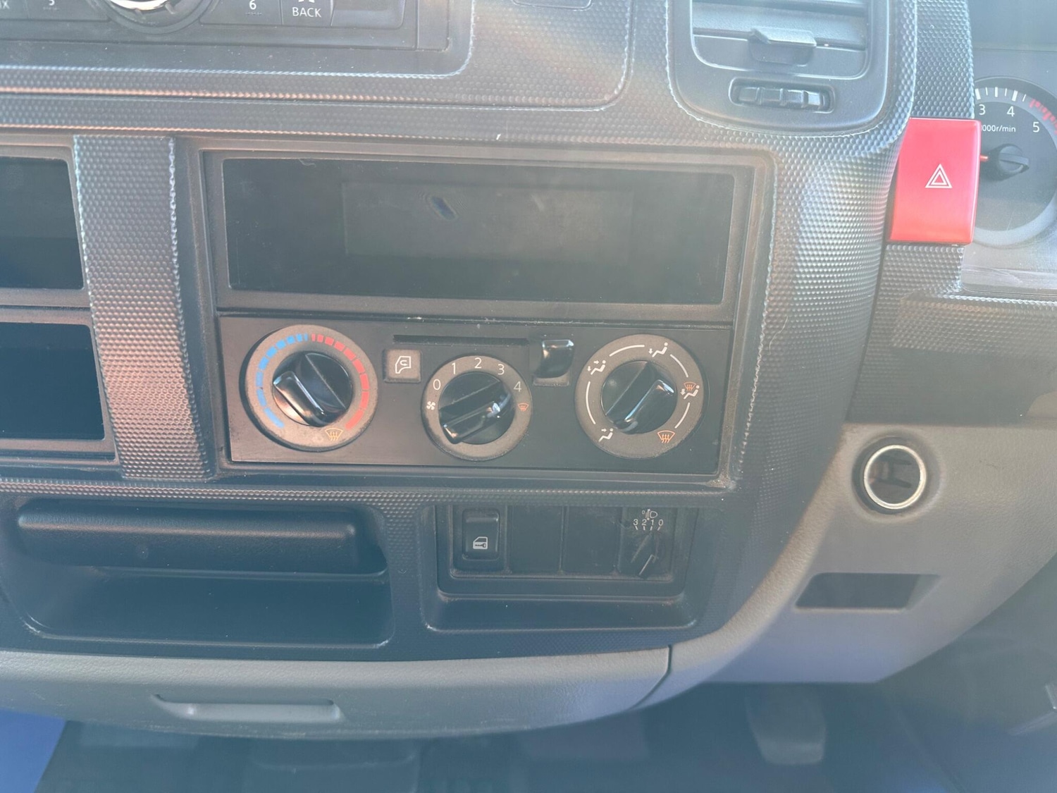 Used Nissan Cabstar 2012 for sale - 76121988: Photo 21