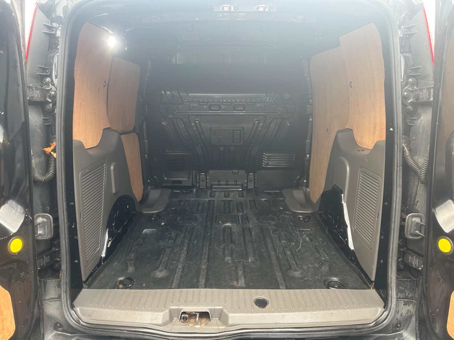 Used Ford Transit Connect 2021 for sale - 76325967: Photo 15