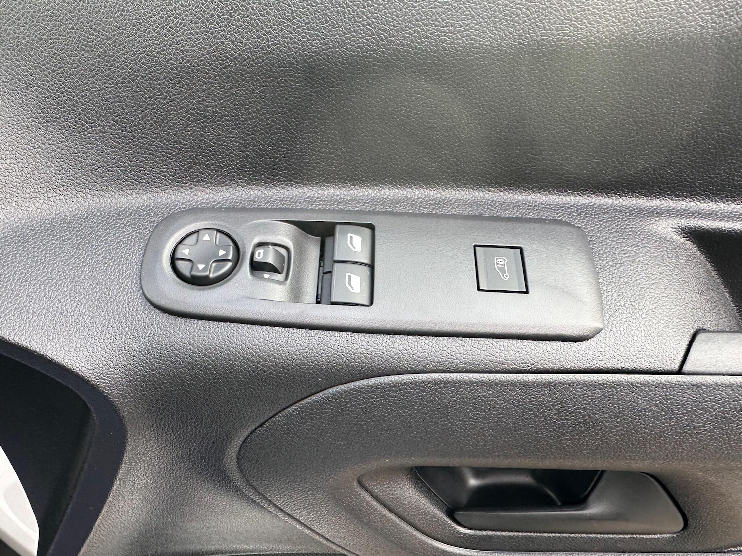 Used Vauxhall Combo 2020 for sale - 77683128: Photo 29