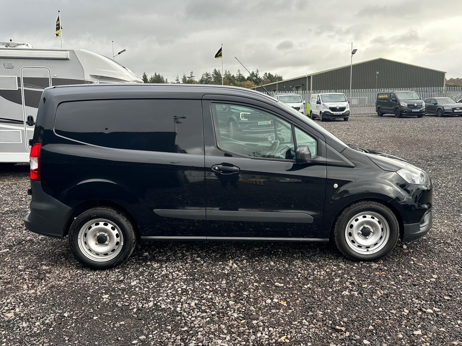 Used Ford Transit Courier 2023 for sale - 76457161: Photo 9