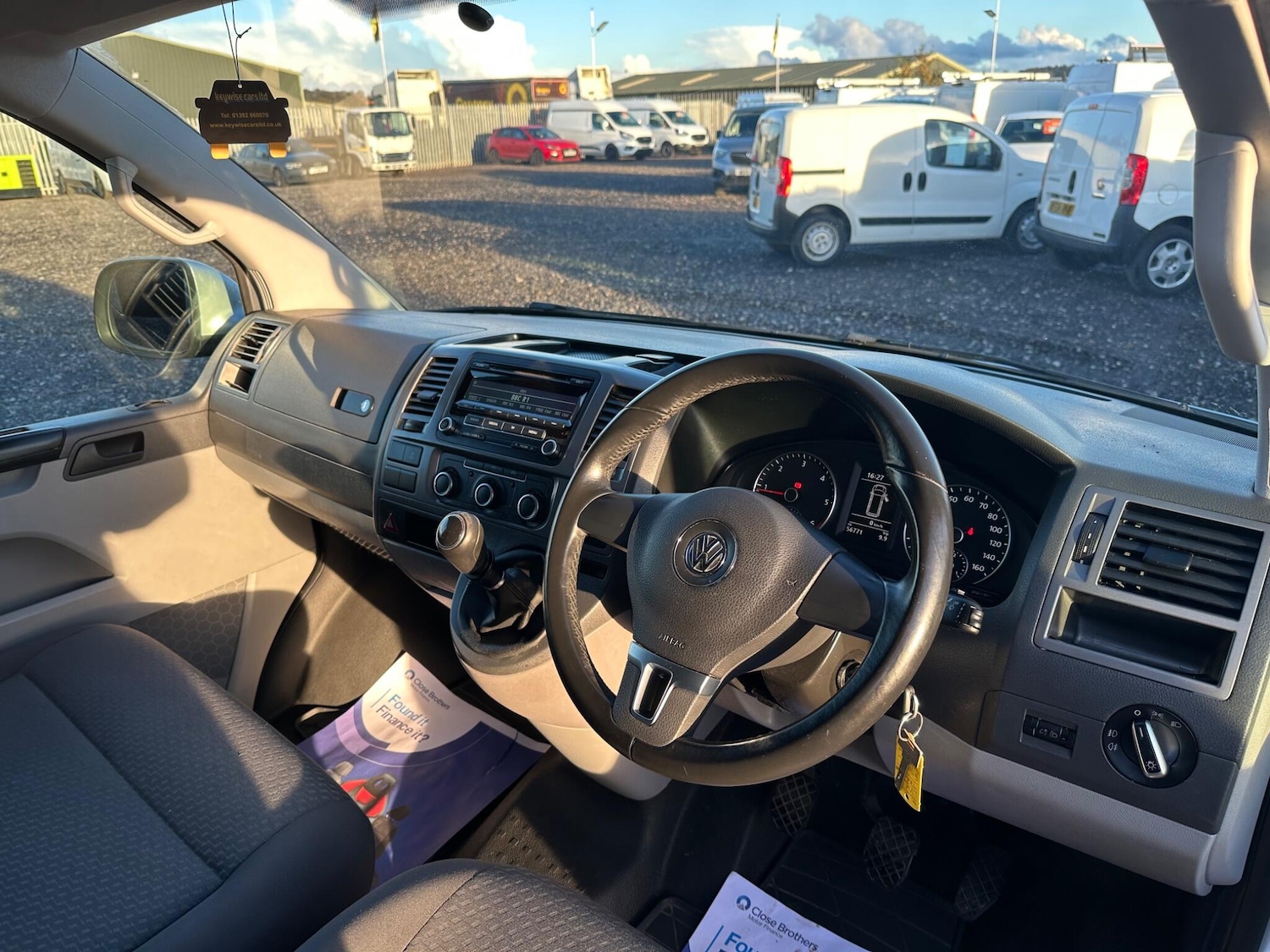 Used Volkswagen Transporter 2015 for sale - 76992019: Photo 12