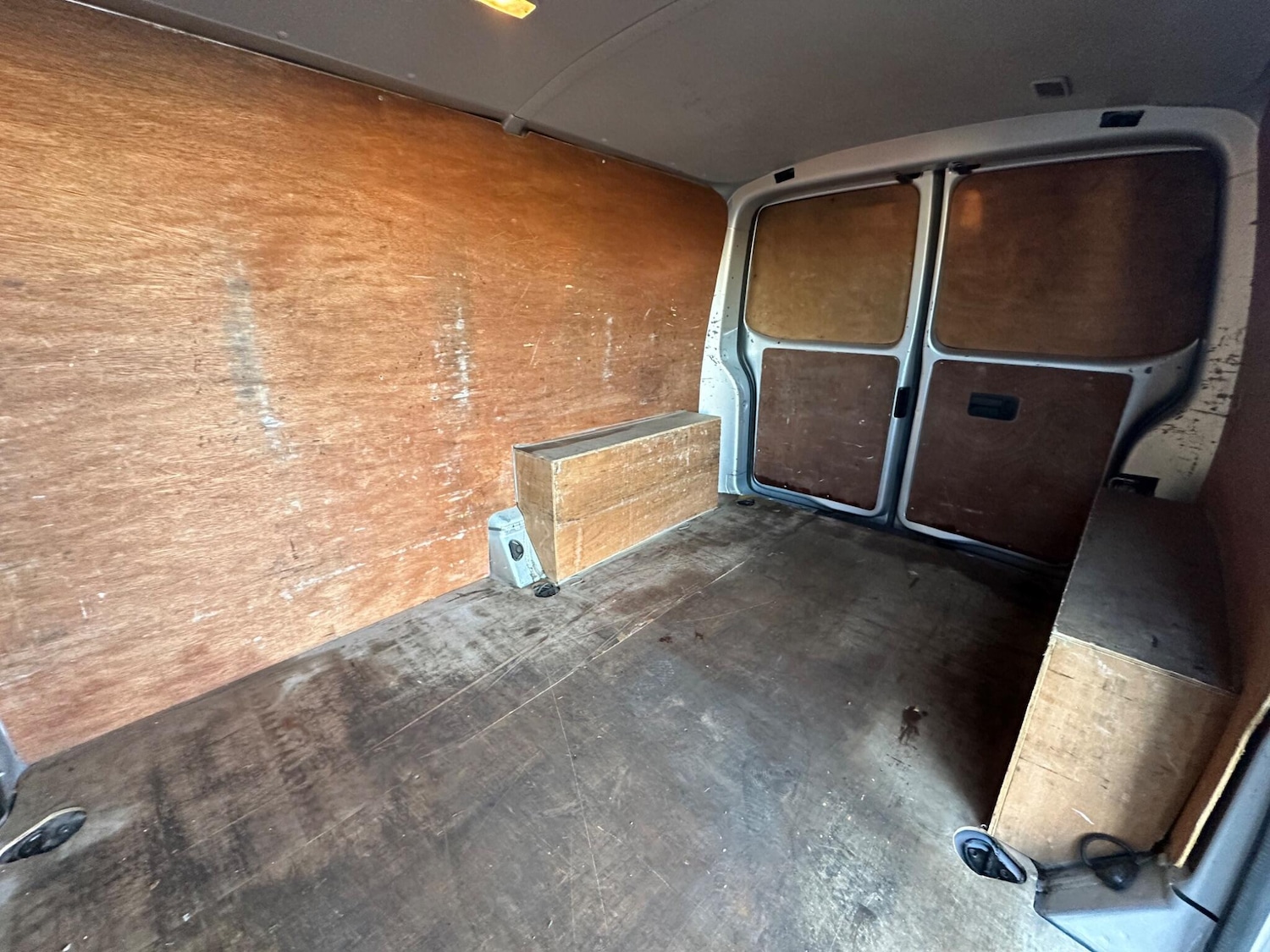 Used Volkswagen Transporter 2015 for sale - 76992019: Photo 17