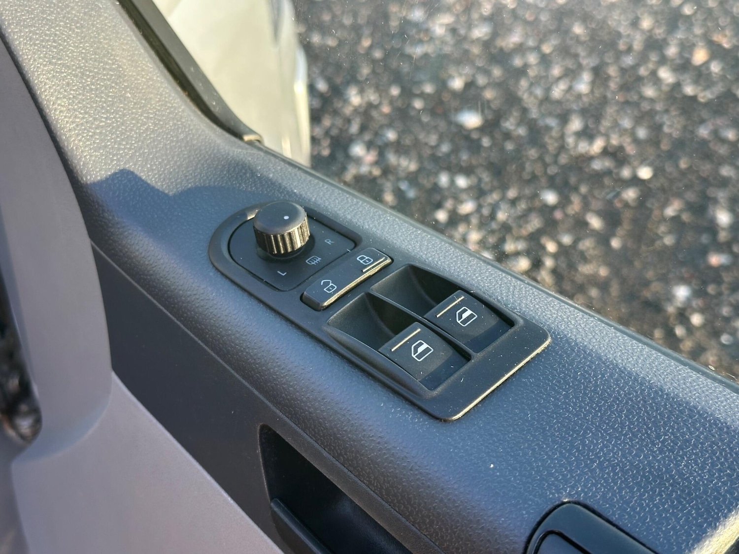 Used Volkswagen Transporter 2015 for sale - 76992019: Photo 27